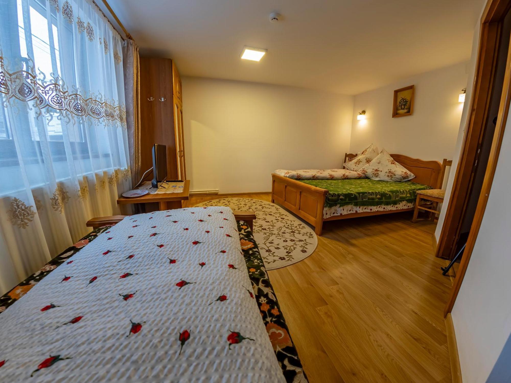 Pensiunea Agroturistica Stefan Viorica Monastero di Moldovița Esterno foto